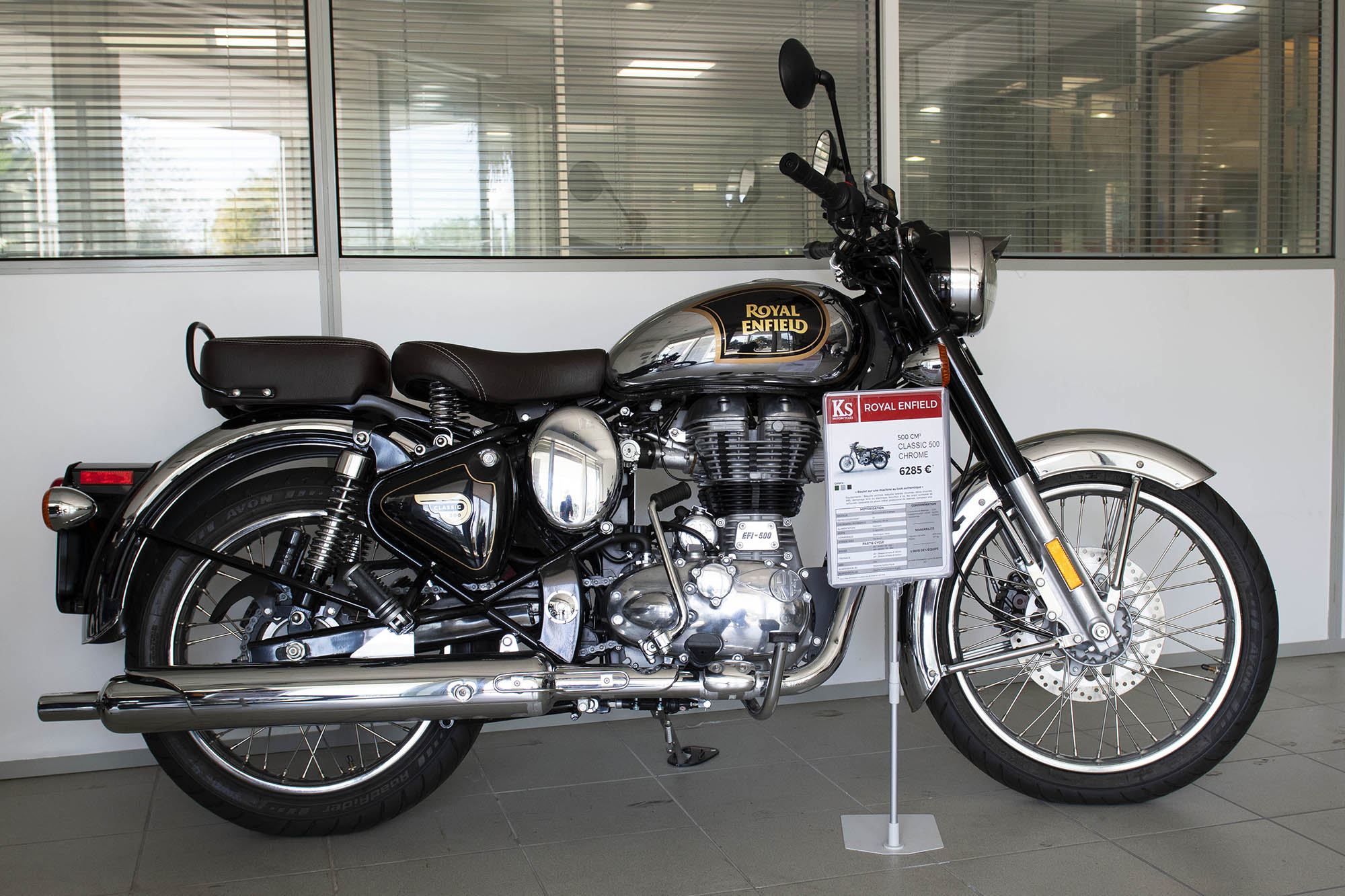 photo de moto Royal Enfield 500 cm3 monocylindre magasin de motos 69480